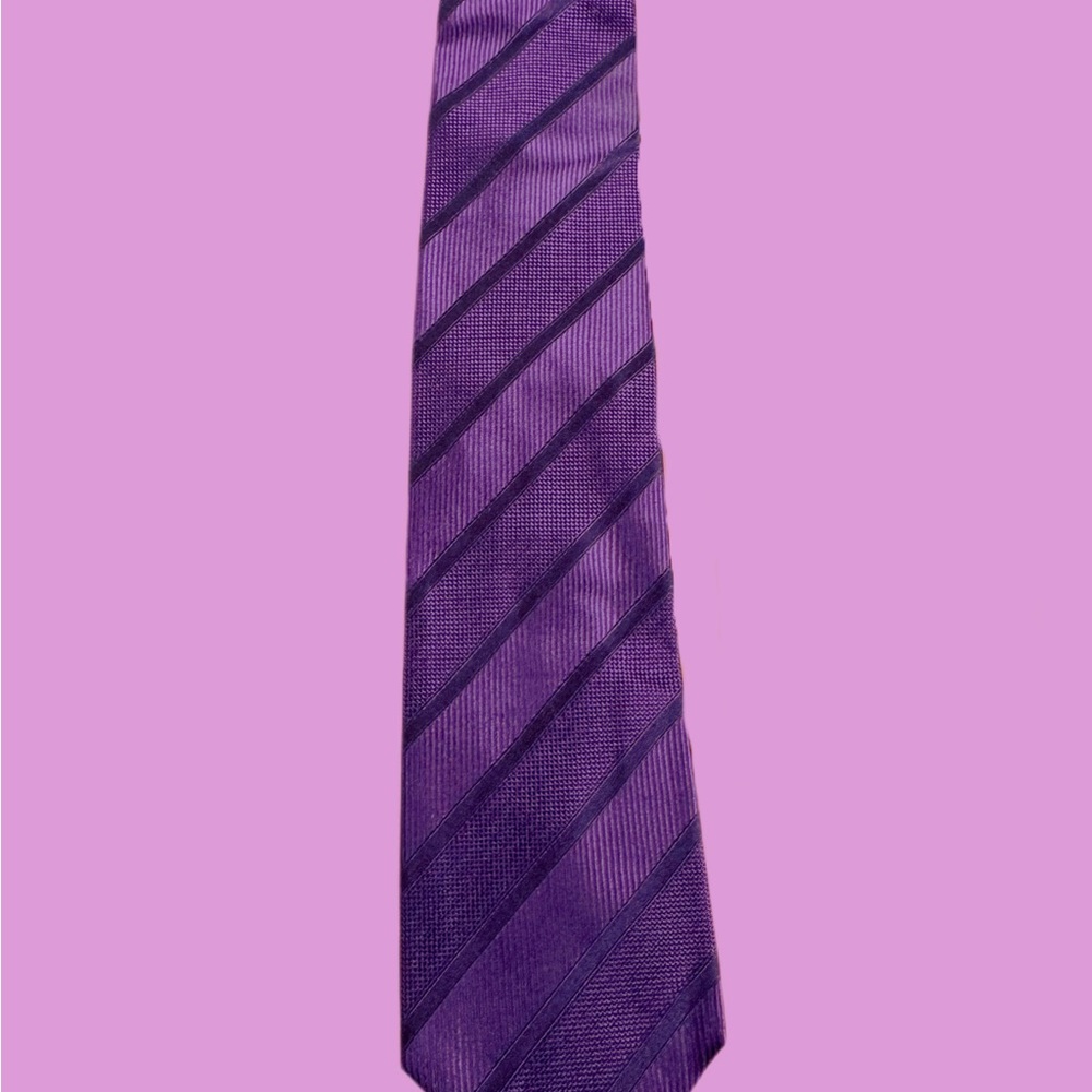 Elegant Purple Striped Tie